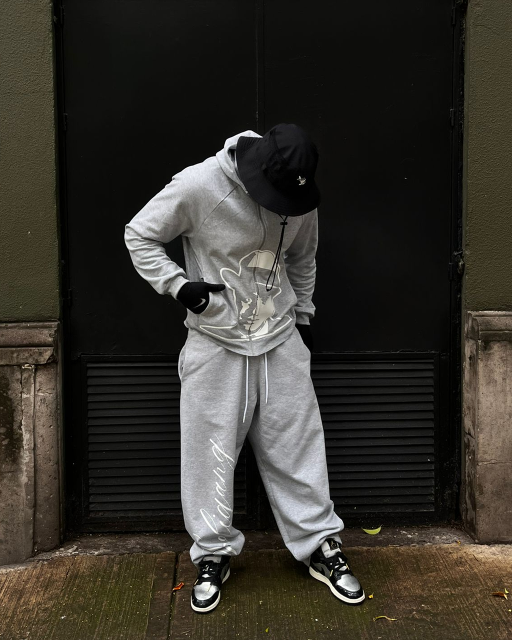 Conjunto Kaligang Alcapone